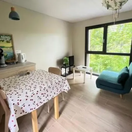Orevard Maisonnette Au Calme Dans Verdure Apartament